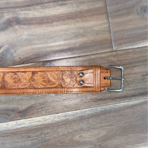 Tan Leather Women's Belt with Embossed Floral Design - Picture 5 of 7